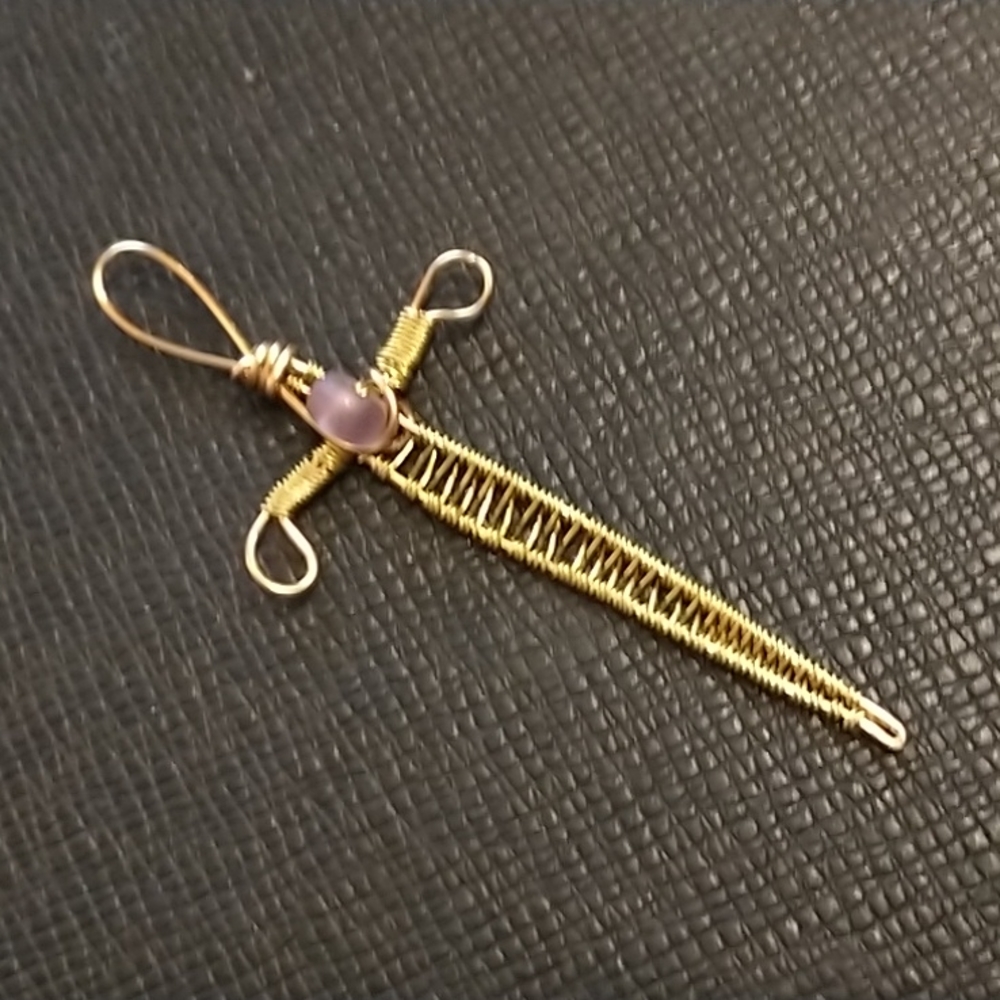 NWT Awesome Wire Wrapped Sword Pendant